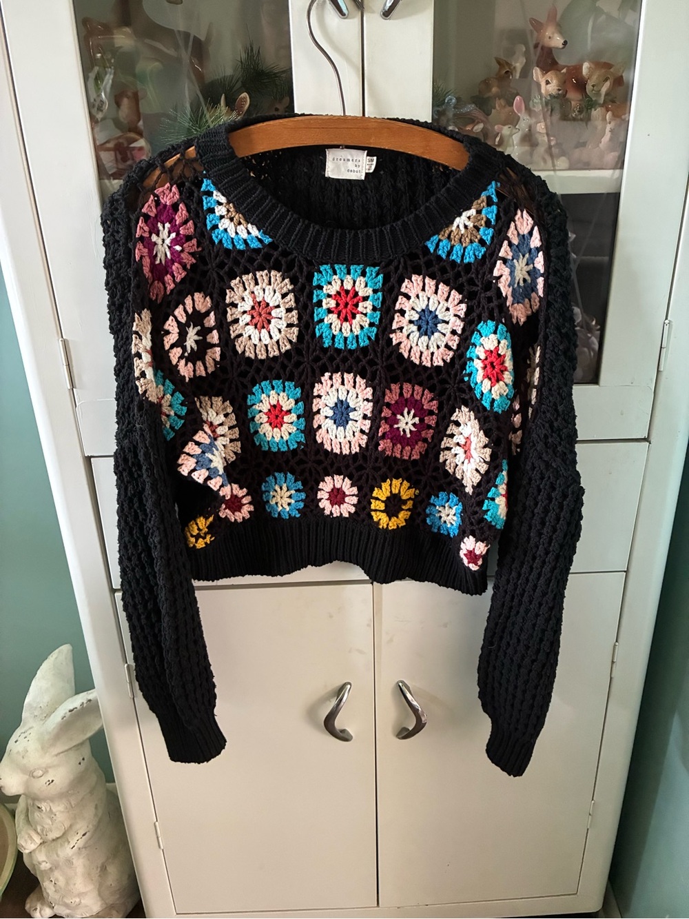 Dreamers by Debut sz S/M Black Crochet Floral Granny-Square Sweater euc